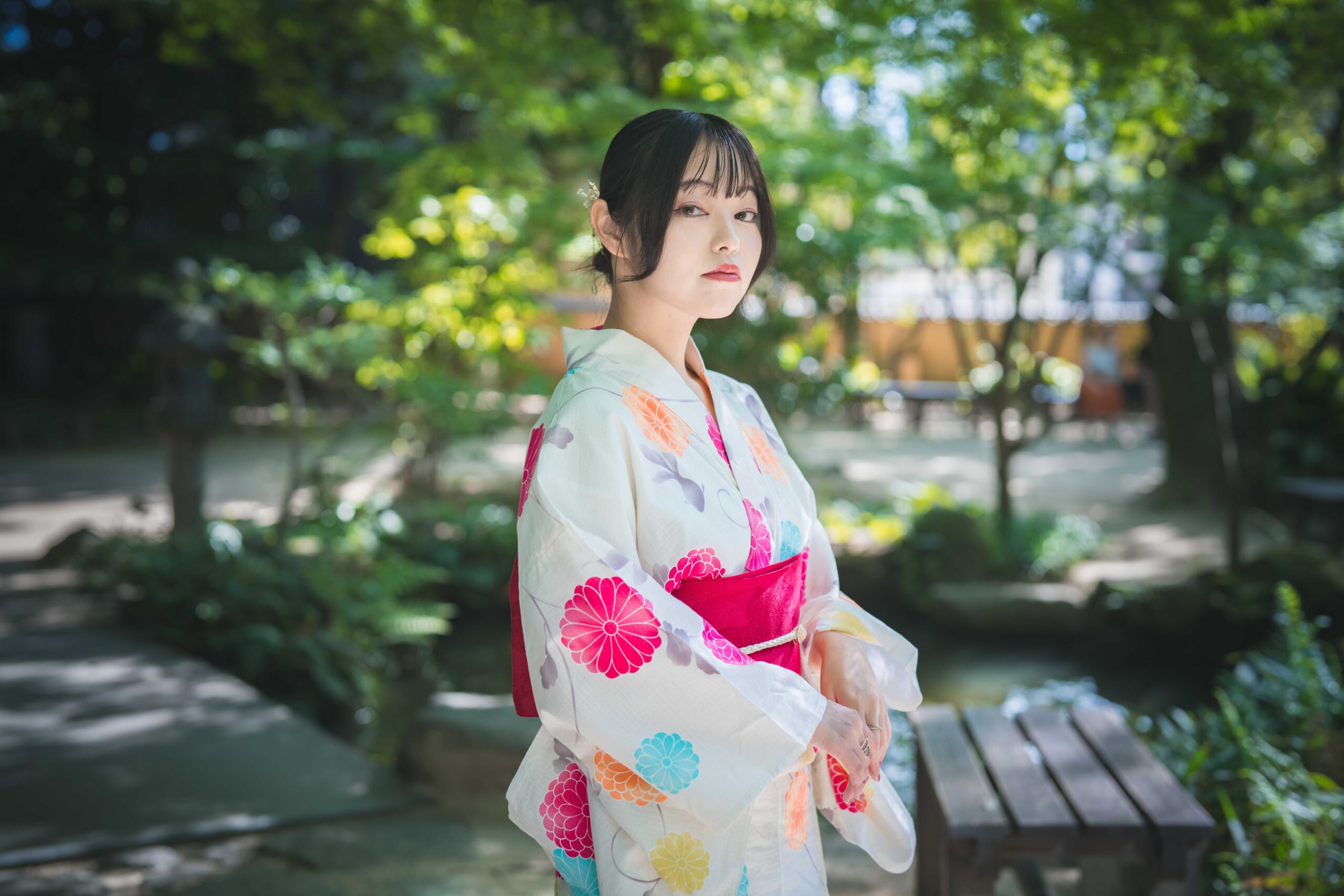 浴衣を着た女性のポートレート写真 - Lightroom Classicで現像した作例